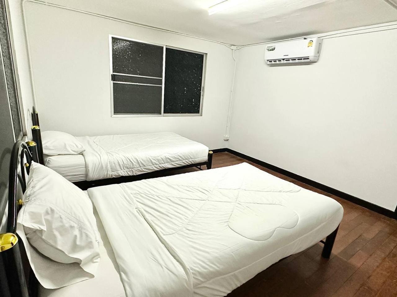 Adora Hostel Chiang Mai Dış mekan fotoğraf